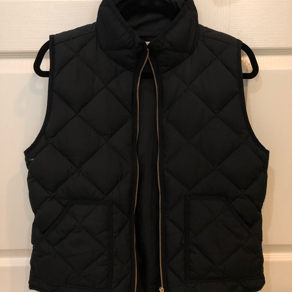 J Crew Quilted Down Vest in Black MEDIUM